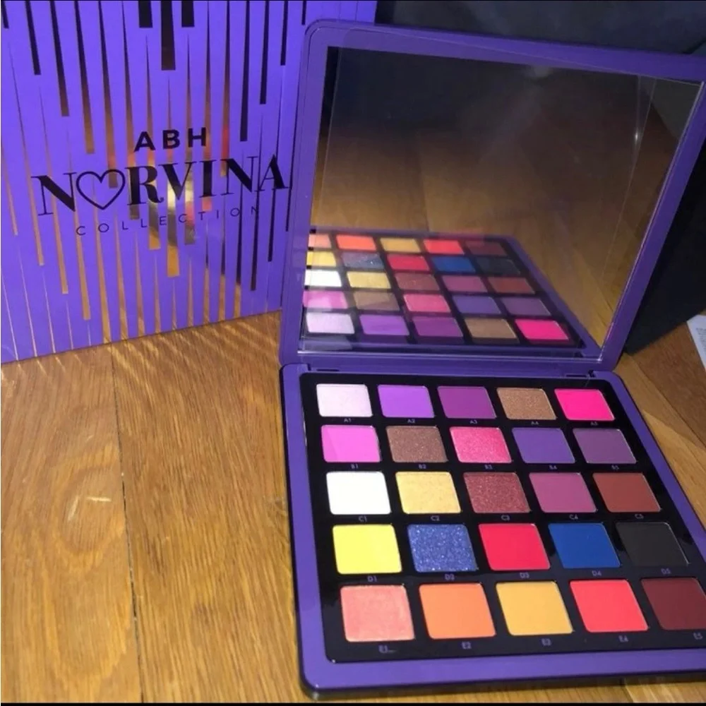 ABH Norvina Pro Eyeshadow Palette Vol 1 - Picture 2 of 5